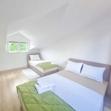 Natali Appartement Kremena