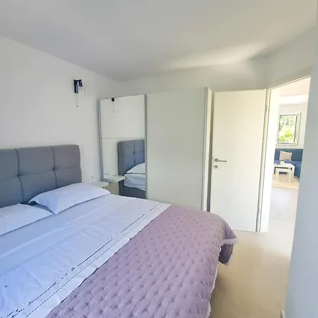 Natali Apartment