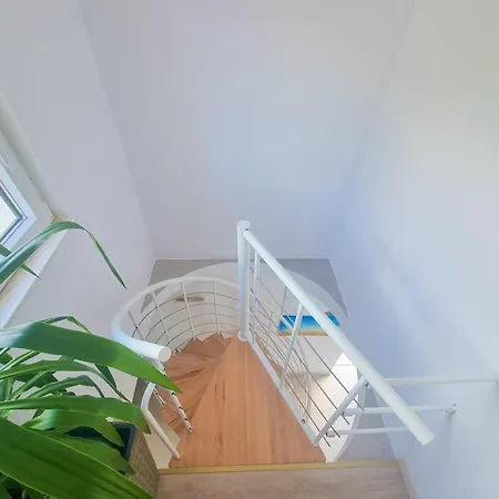 Natali Apartment